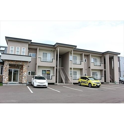 北海道北見市中央三輪８丁目 賃貸アパート