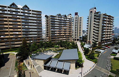 ＵＲ西宮マリナパークシティ丘のある街