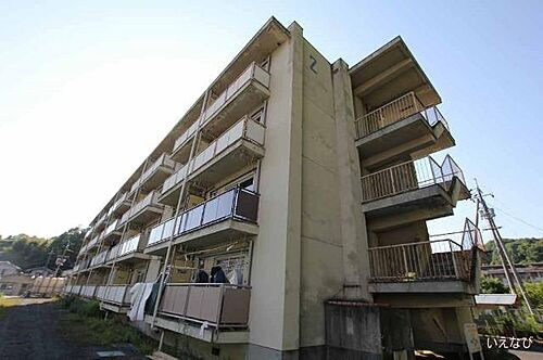 広島県府中市中須町 4階建