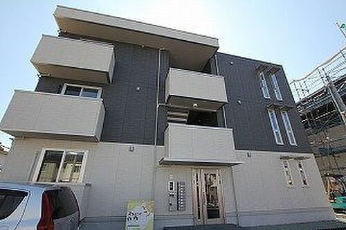 広島県福山市御幸町大字上岩成 3階建 築4年3ヶ月