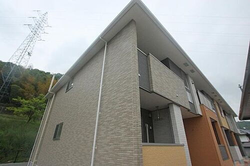 広島県福山市春日町浦上 2階建 築9年9ヶ月