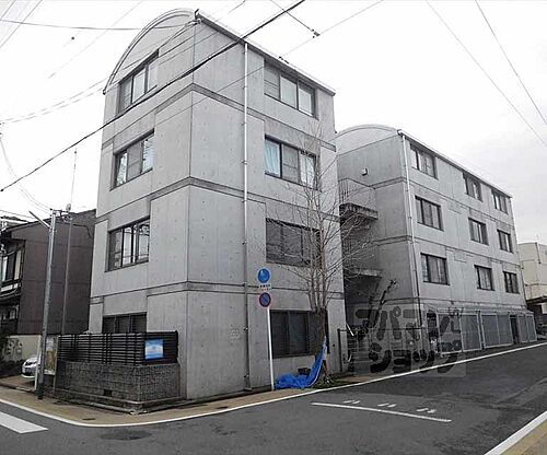 京都府京都市北区紫野下築山町 4階建