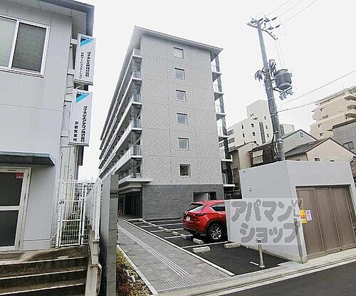 京都府京都市下京区梅小路高畑町 築4年10ヶ月 7階建