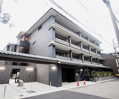 京都府京都市中京区黒門通御池上る織物屋町 築4年2ヶ月 4階建