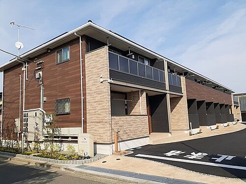 神奈川県秦野市西田原 2階建 築1年3ヶ月