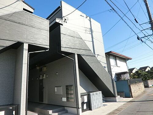 千葉県千葉市中央区稲荷町１丁目 2階建 築10年3ヶ月