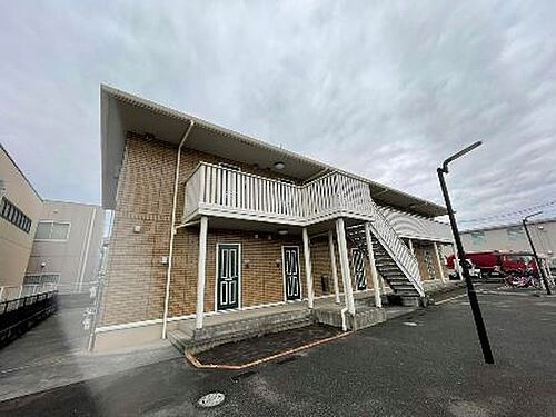 兵庫県姫路市飾磨区野田町 2階建