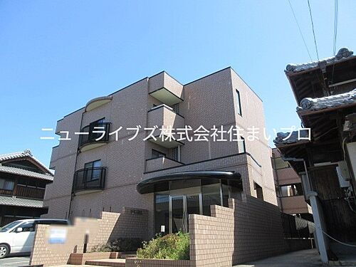 大阪府寝屋川市新家２丁目 築30年11ヶ月 3階建