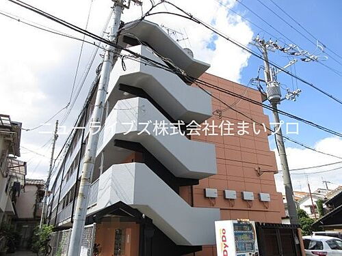 大阪府門真市岸和田３丁目 築33年5ヶ月 4階建