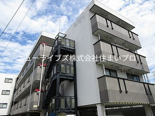 大阪府門真市古川町 築32年 4階建