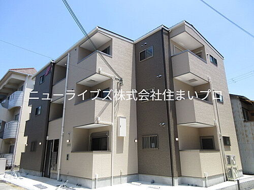 大阪府寝屋川市萱島南町 築2年5ヶ月 3階建