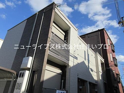 大阪府門真市野里町 築7年3ヶ月 2階建