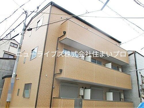 大阪府寝屋川市高柳２丁目 築9年2ヶ月 3階建