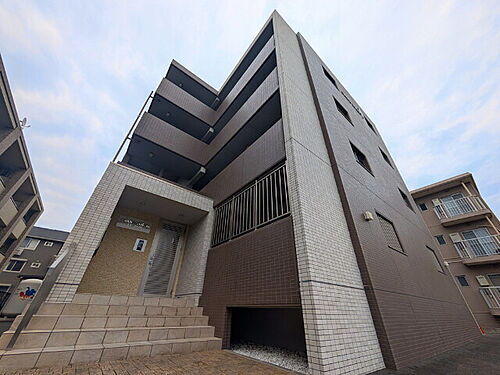 静岡県浜松市中央区有玉南町 4階建