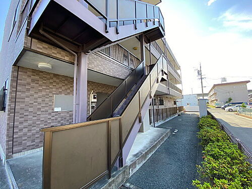 静岡県浜松市中央区曳馬２丁目 3階建 築24年5ヶ月