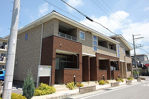 滋賀県長浜市勝町 2階建