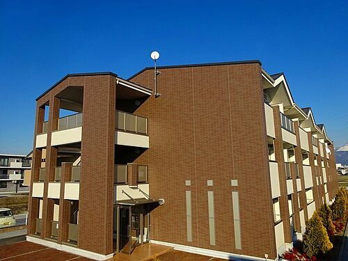 滋賀県長浜市口分田町 賃貸マンション