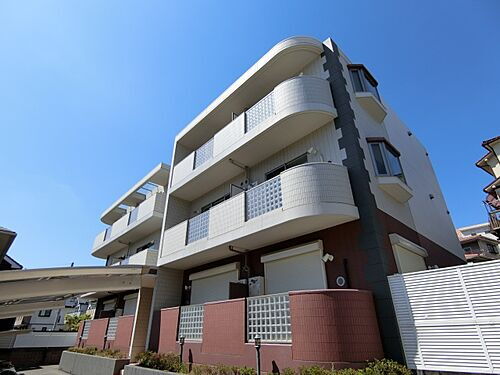 大阪府茨木市南春日丘７丁目 賃貸マンション