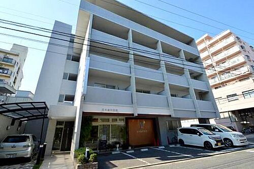 広島県広島市中区広瀬北町 5階建