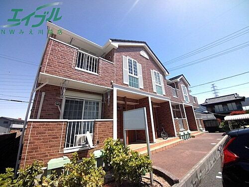 三重県三重郡川越町大字南福崎 賃貸アパート