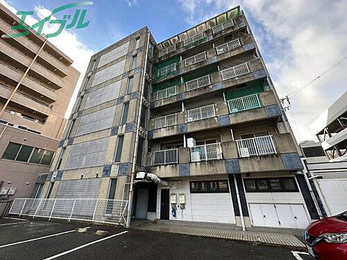 三重県四日市市西浦１丁目 賃貸マンション