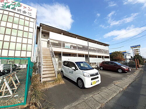 三重県四日市市新正３丁目 賃貸アパート