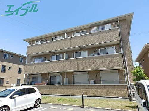 三重県四日市市大字東阿倉川 賃貸アパート