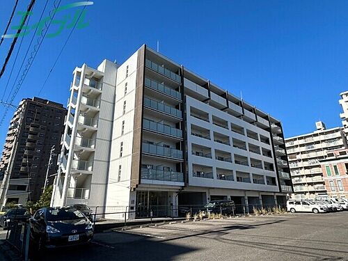 三重県四日市市鵜の森２丁目 賃貸マンション