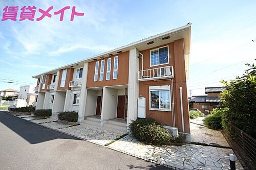 三重県鈴鹿市若松西５丁目 2階建 築14年4ヶ月