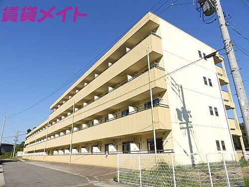 三重県亀山市亀田町 賃貸マンション