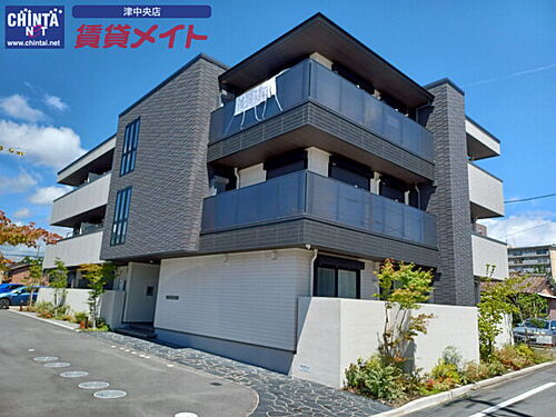 三重県津市上浜町２丁目 賃貸アパート