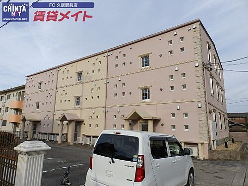 三重県津市久居西鷹跡町 築22年4ヶ月 3階建
