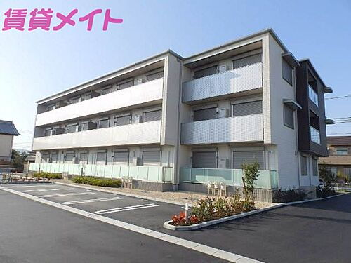 三重県松阪市嬉野中川町 3階建 築7年4ヶ月