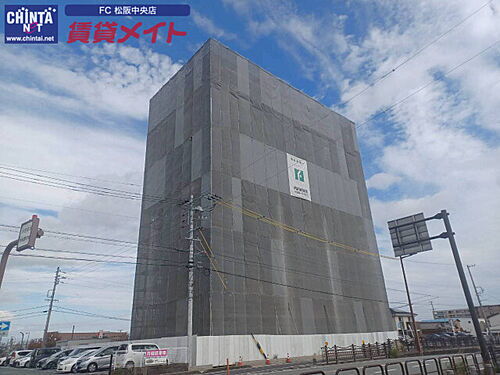 三重県松阪市嬉野中川新町１丁目 10階建 