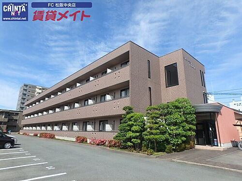 三重県松阪市中央町 3階建 築22年9ヶ月