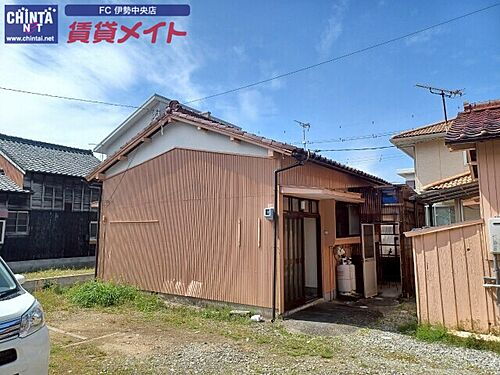 三重県伊勢市中島２丁目 平屋建て 築45年8ヶ月