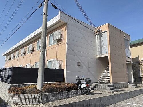 滋賀県彦根市東沼波町 築22年1ヶ月 2階建