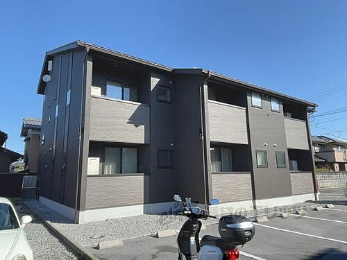 滋賀県彦根市栄町１丁目 2階建 築8年10ヶ月