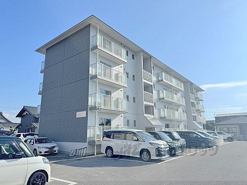 滋賀県長浜市祇園町 4階建 築28年8ヶ月