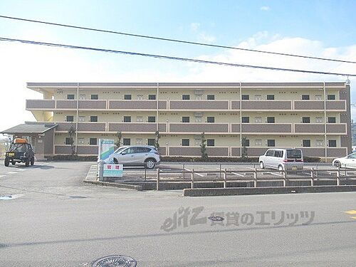 滋賀県甲賀市水口町北脇 3階建 築15年11ヶ月