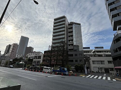 イマーレ富久町 13階建