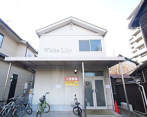 Ｗｈｉｔｅ　Ｌｉｌｙ 2階建