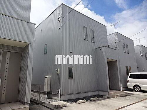 静岡県富士市松岡 テラスハウス