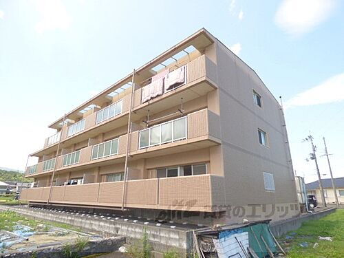 滋賀県高島市城山台１丁目 3階建 築29年1ヶ月