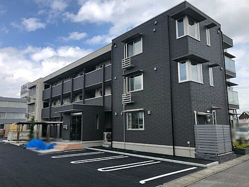 栃木県小山市西城南４丁目 3階建 築4年9ヶ月