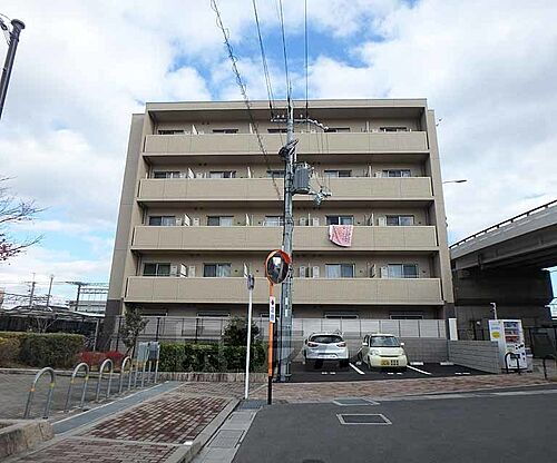 京都府京都市南区久世中久世町１丁目 5階建 築7年8ヶ月