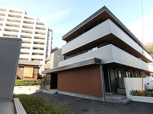 Ｔ−５ＦＬＡＴ 3階建