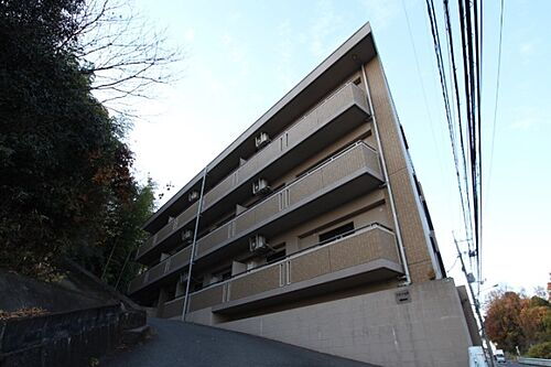 ８７ｇコモド中山 3階建