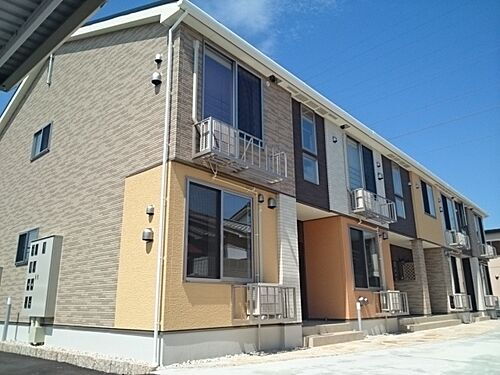 富山県富山市町村 2階建 築6年6ヶ月