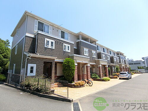 大阪府茨木市畑田町 3階建